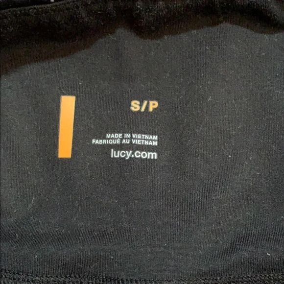 Lucy studio high rise hatha Capri - Picture 7 of 7